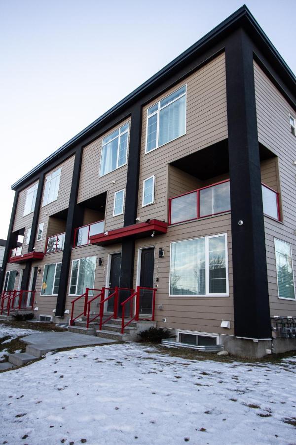 Three-Bedroom House With Walk-In Closet #29 Sunalta Downtown YYC Dış mekan fotoğraf