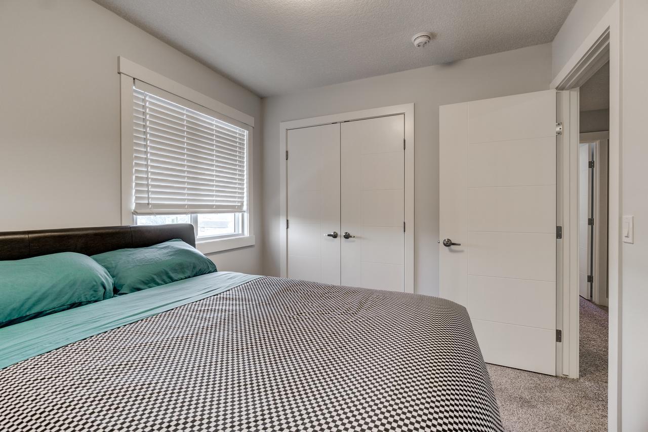 Three-Bedroom House With Walk-In Closet #29 Sunalta Downtown YYC Dış mekan fotoğraf