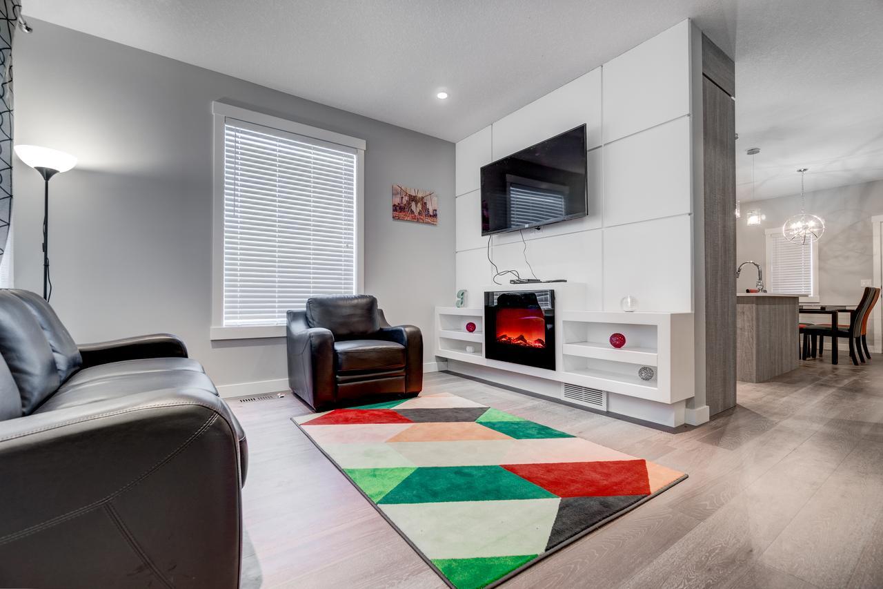 Three-Bedroom House With Walk-In Closet #29 Sunalta Downtown YYC Dış mekan fotoğraf